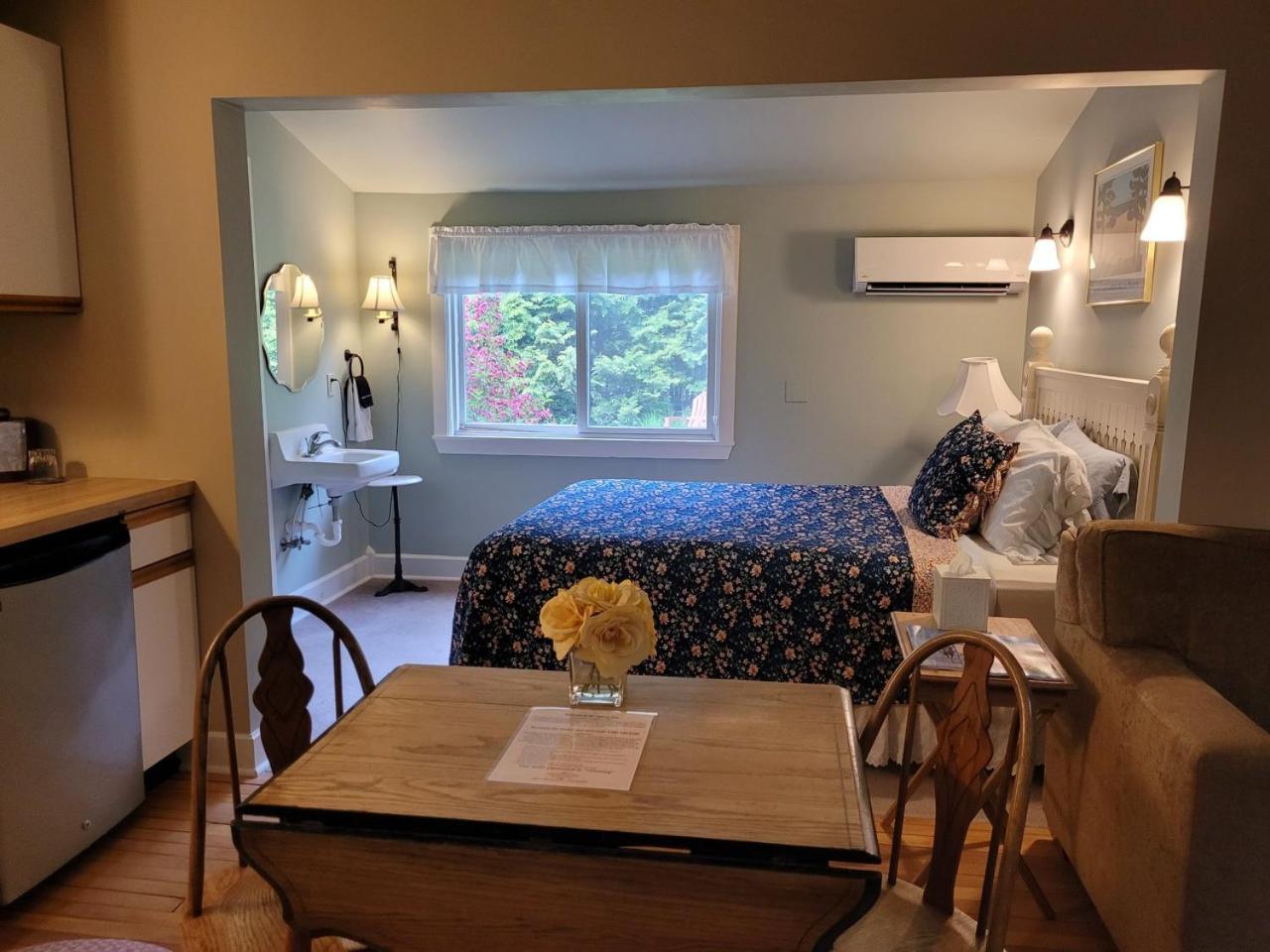 Sylvan Inn Bed & Breakfast 格伦阿伯 外观 照片