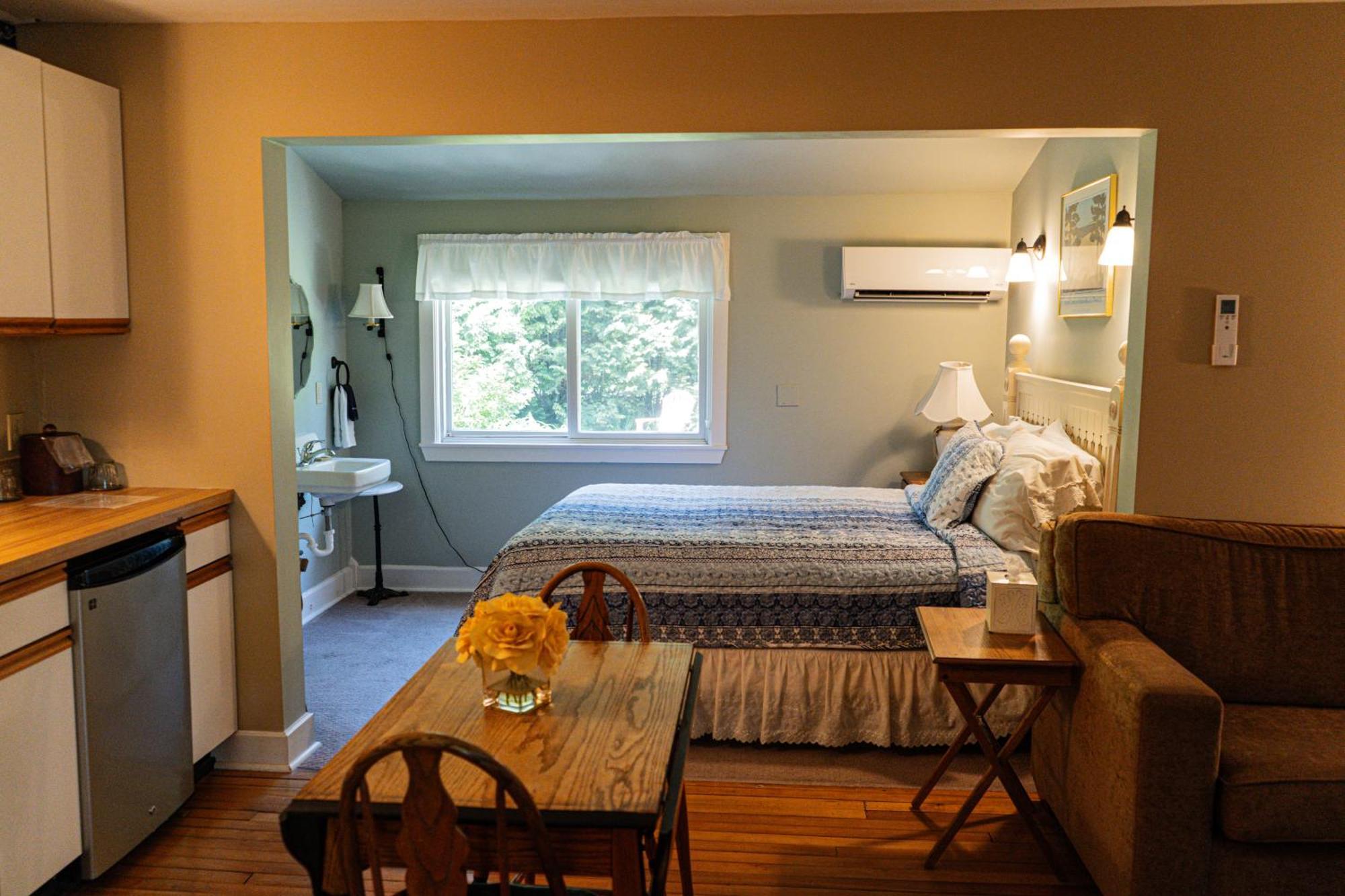 Sylvan Inn Bed & Breakfast 格伦阿伯 外观 照片